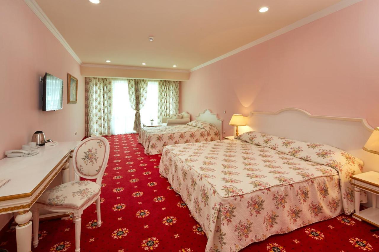 Planeta Hotel & Aquapark Free Beach Access Sunny Beach Eksteriør billede A room at the hotel