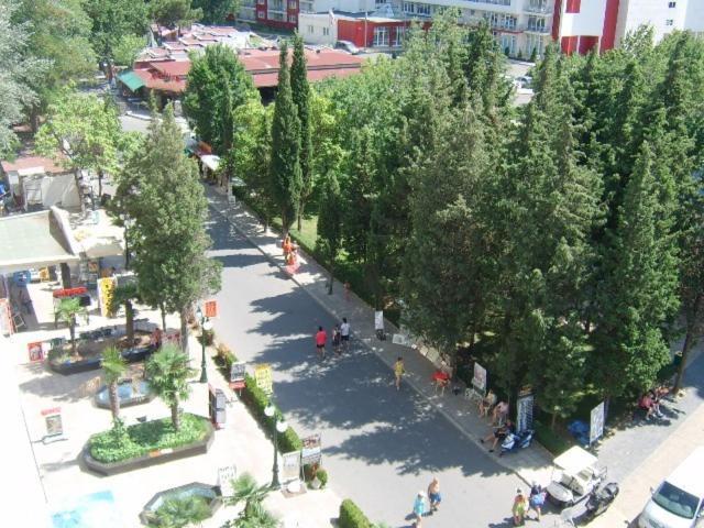 Planeta Hotel & Aquapark Free Beach Access Sunny Beach Eksteriør billede The main square of the town